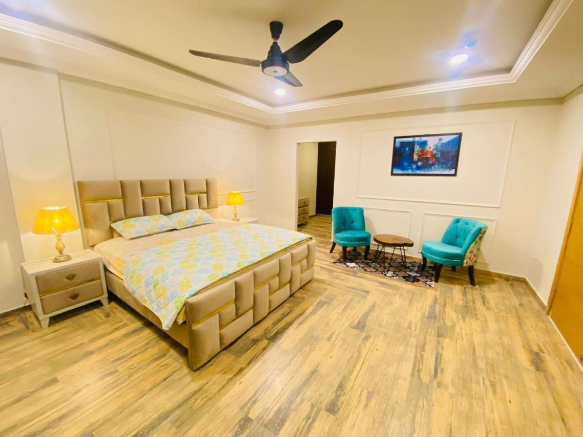 Holidazzle Serviced Apartments Bahria Town Rawalpindi Exterior photo