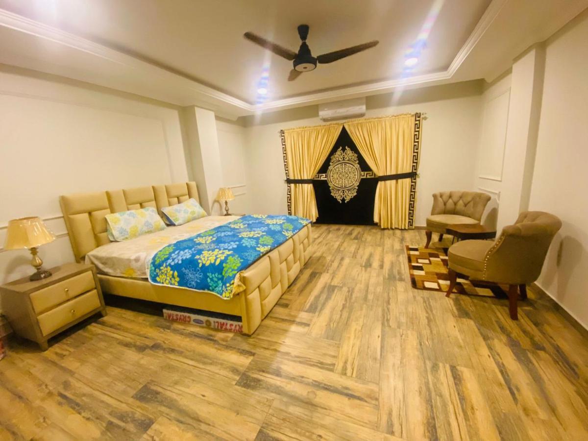 Holidazzle Serviced Apartments Bahria Town Rawalpindi Exterior photo