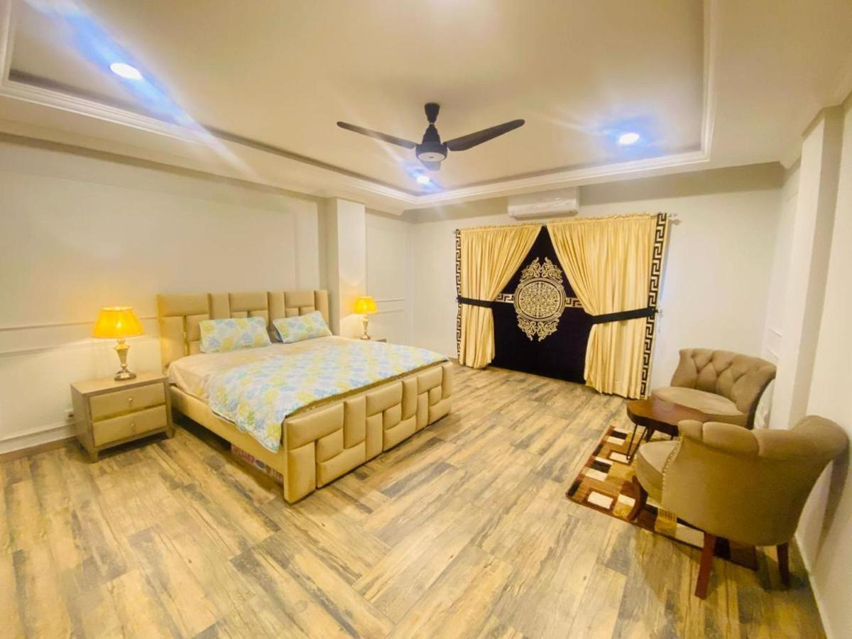 Holidazzle Serviced Apartments Bahria Town Rawalpindi Exterior photo